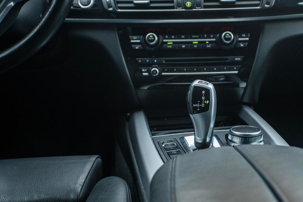 Versnellingspook van Audi occasions die kwaliteit en comfort tegen betaalbare prijzen biedt